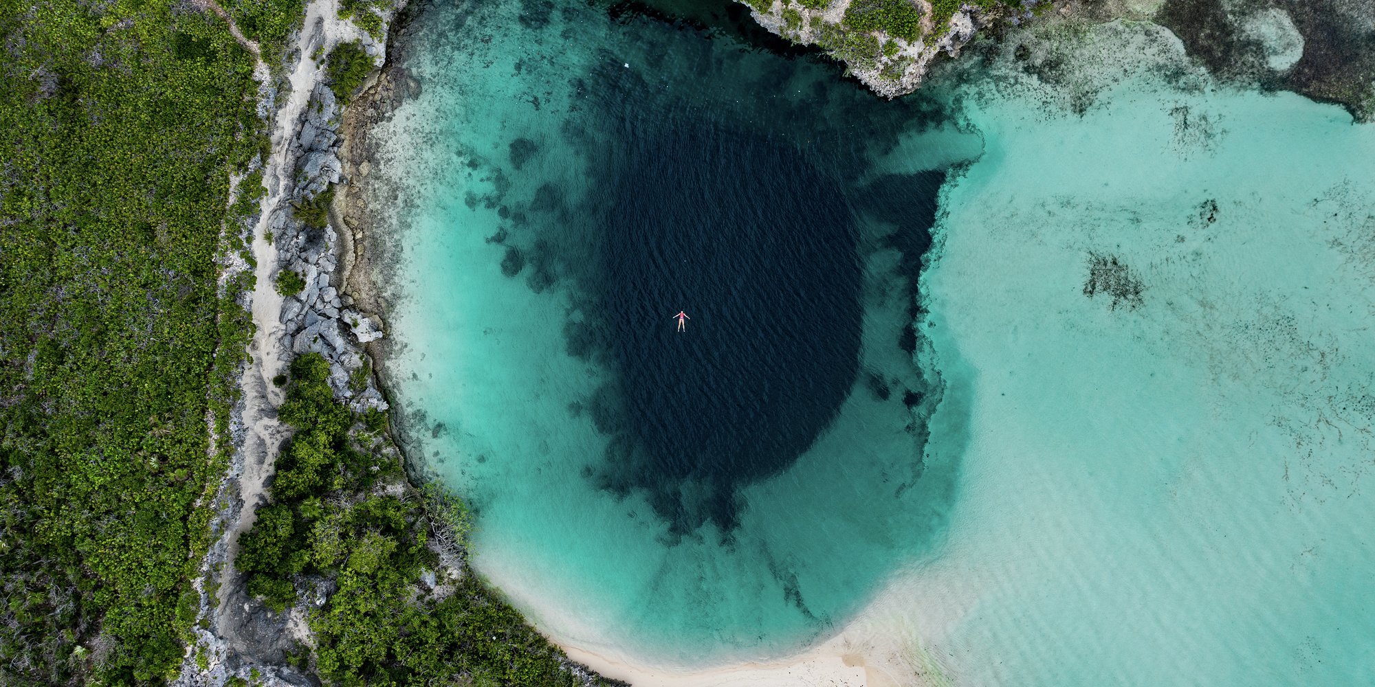 Yacht charter Bahamas