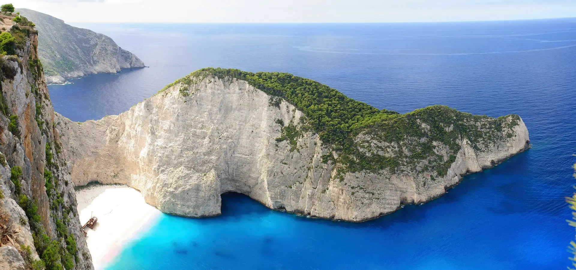 yacht charter holidays greece