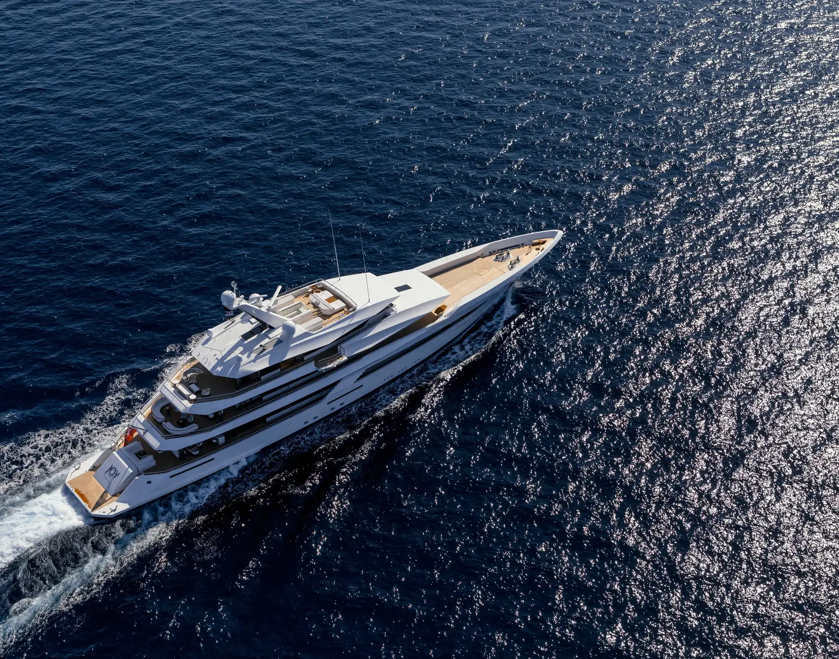 luxury yacht price