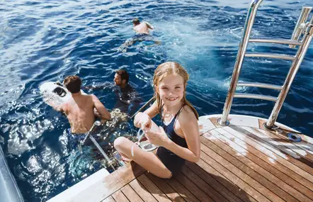 yacht charter hire