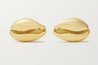 Almasika Le Petite Cauri gold earrings