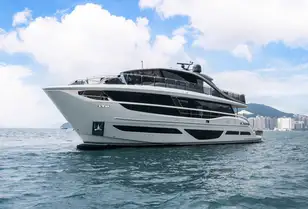 cost of 160 foot yacht