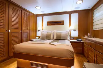 The VIP double suite. Steps either side of the pilothouse lead down to the lower deck guest lobby