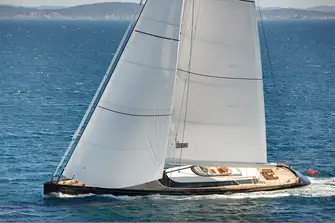 KOKOMO under sail