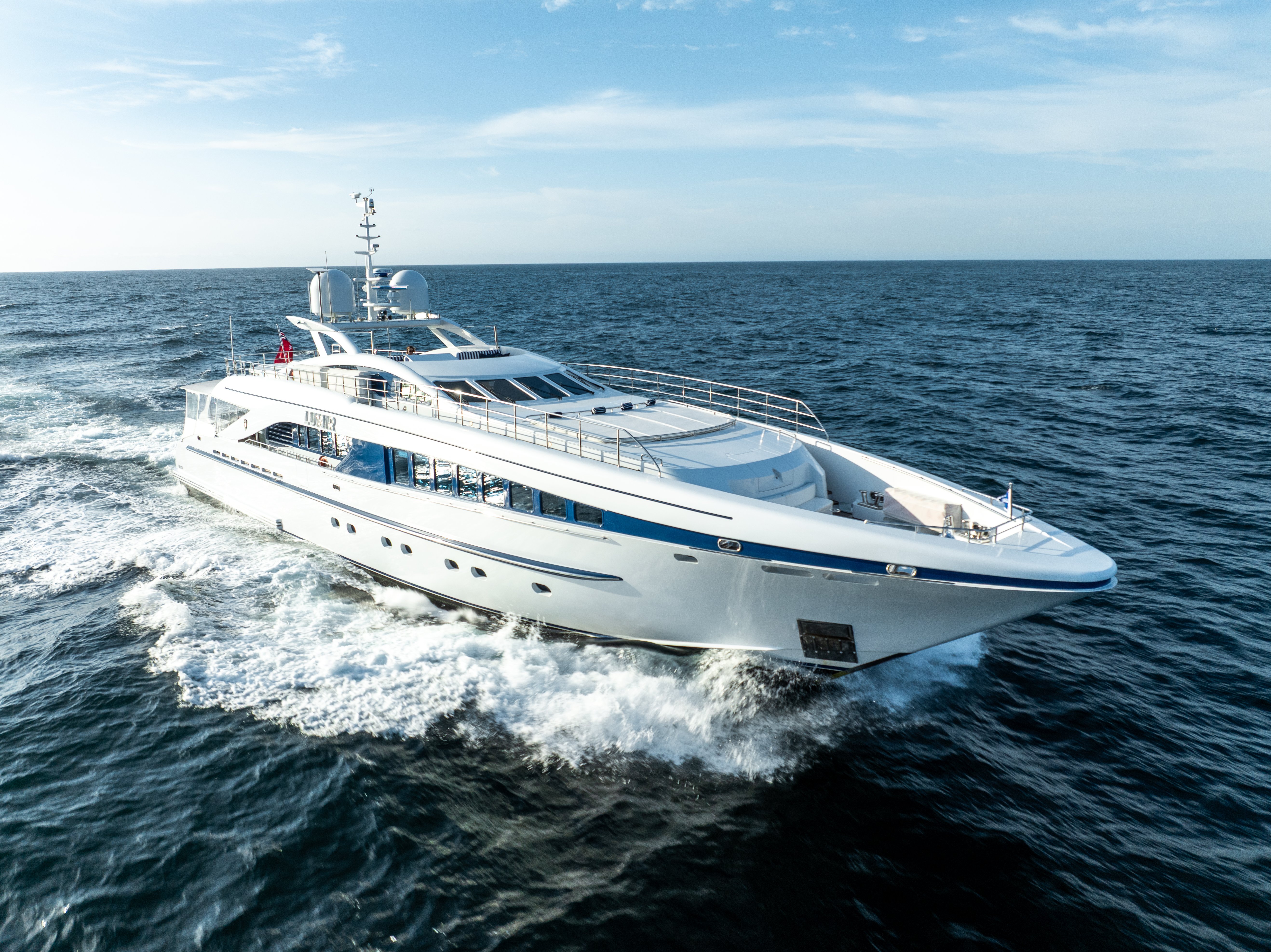 LUMIR Heesen yacht