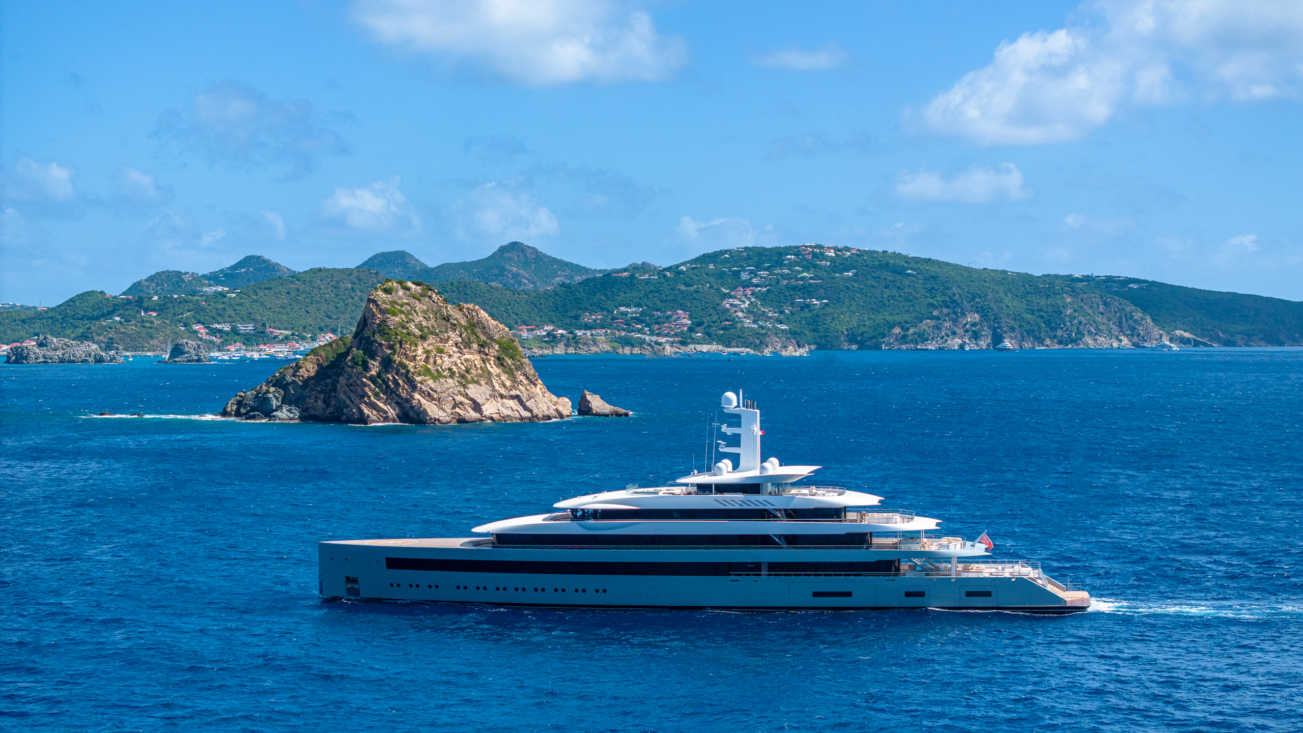 MOONRISE 100m Feadship