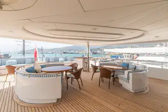 Bridge deck aft has a coffee lounge, which suits informal dining, plus a sit-up bar and banquette seating
