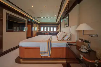 The full-beam owner's suite on the lower deck
