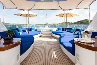blue ii yacht