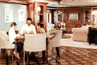Enjoy books, board games and e-sports on board