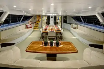 Aft cockpit lounge and dining