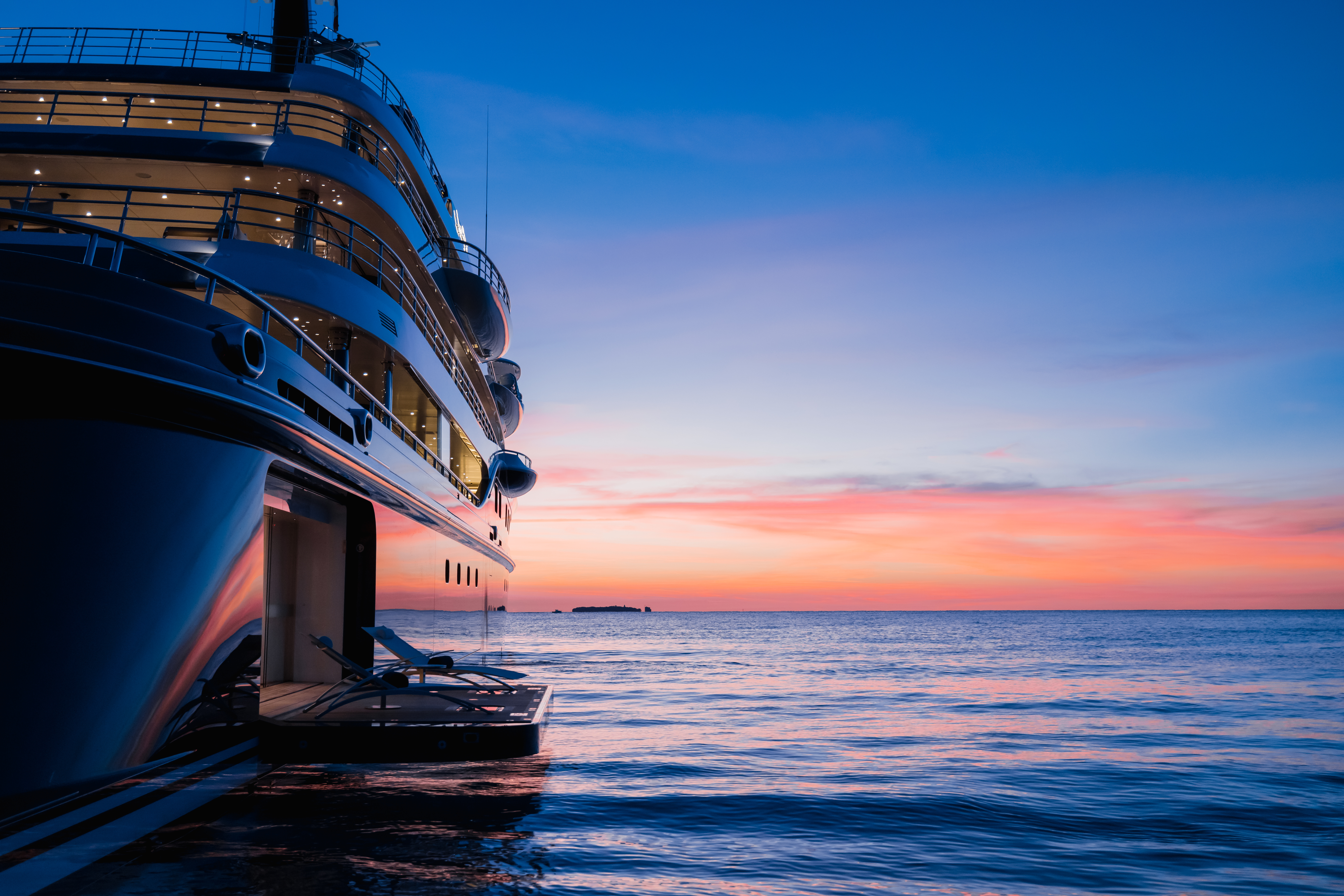 HERE COMES THE SUN superyacht