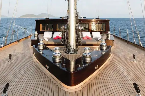 Foredeck lounging area