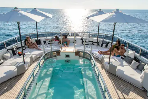 Sun deck forward pool