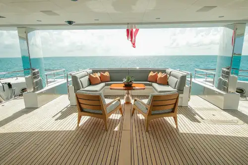 Main deck aft 