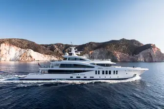 200m yachts for sale