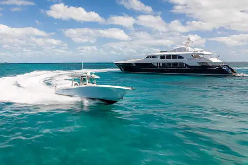 11.9m (39') Frontrunner towed tender