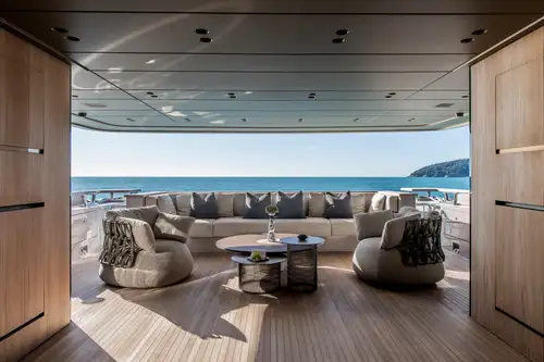 Main deck aft seating area