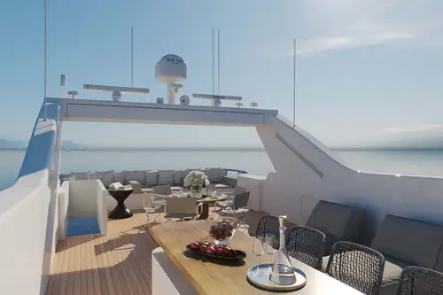 Sun deck dining area