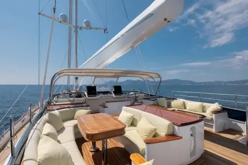 Sun deck