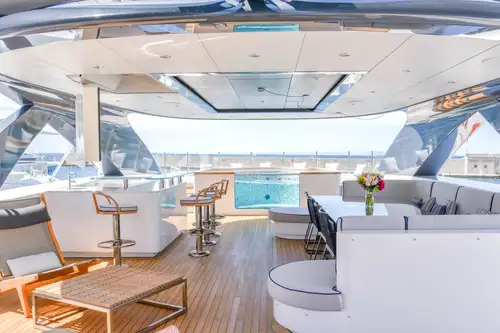 Sun deck